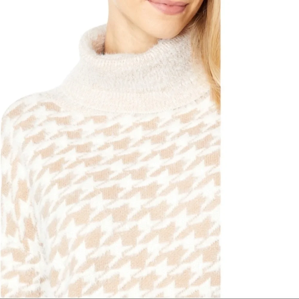 KUT from the Kloth Evea Pullover Long Sleeve Turtleneck -